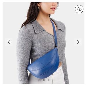 Portland Leather Koala Sling Bag (size Large)